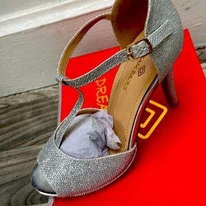 Dressy platform heel